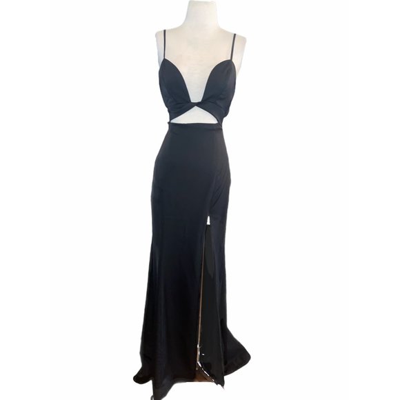NBD Charlise Black Twisted Cut Out Maxi Gown XSmall New Women’s long dress - Picture 4 of 8
